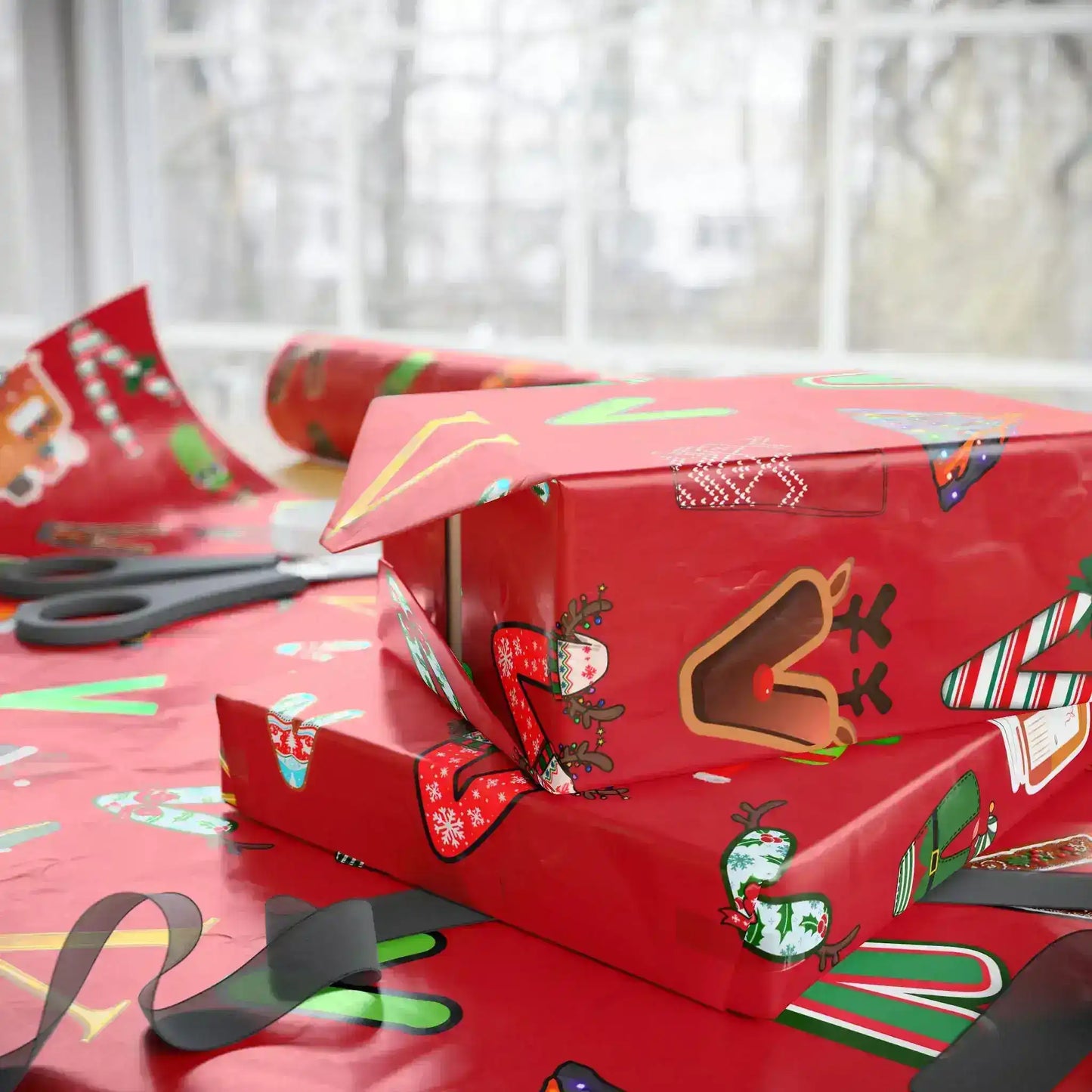"V" Christmas Wrapping Paper – Alphabet Gift Swap Collection